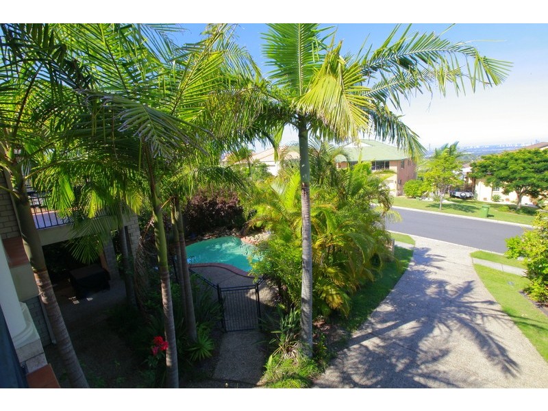 119 Armstrong Way, Highland Park QLD 4211