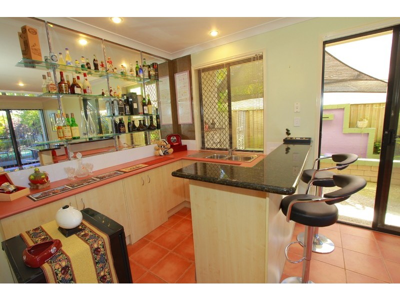 119 Armstrong Way, Highland Park QLD 4211