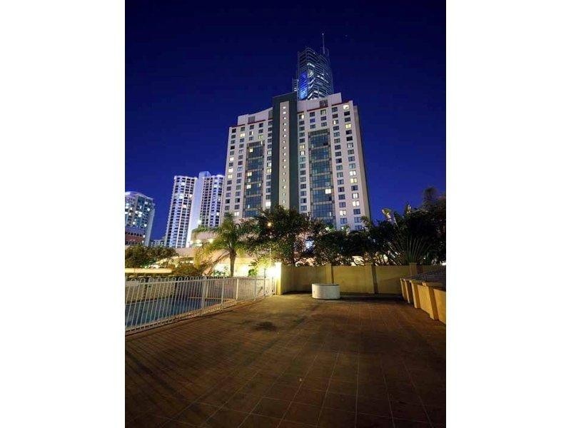 3/34 Remembrance Drive, Surfers Paradise QLD 4217