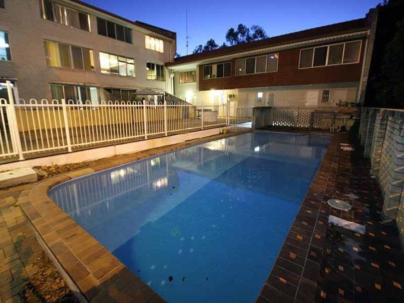3/34 Remembrance Drive, Surfers Paradise QLD 4217
