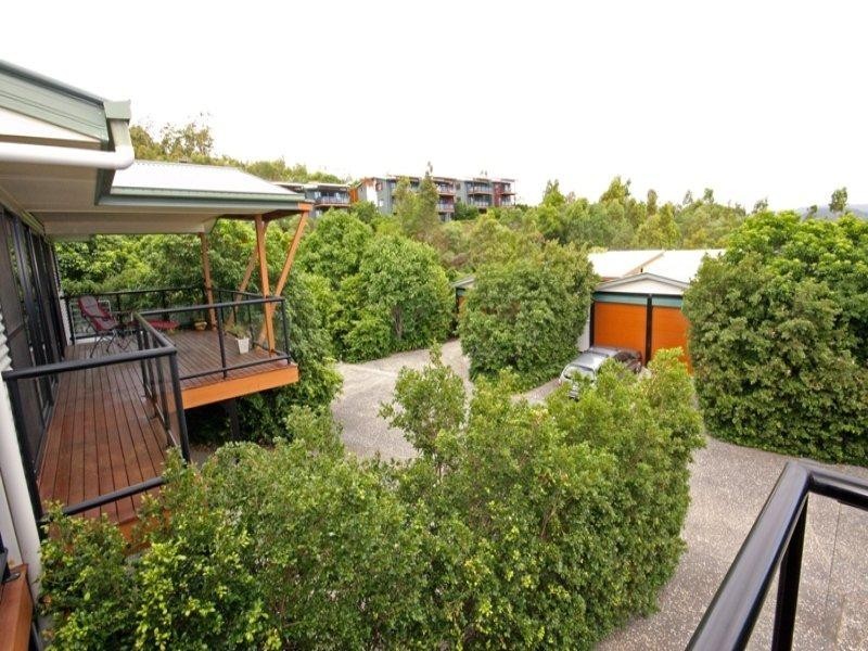 27/2 Ridgeline Way, Highland Park QLD 4211