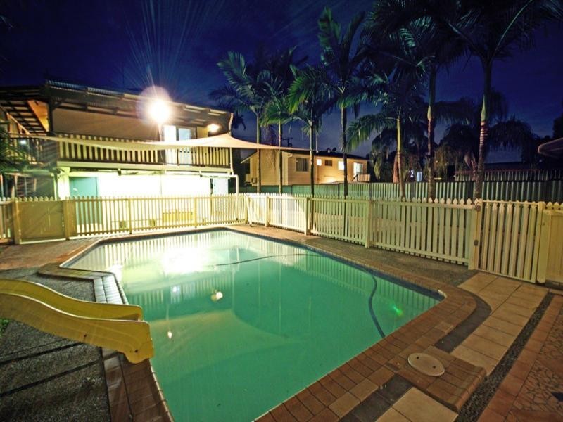 8 Onslow Street, Nerang QLD 4211