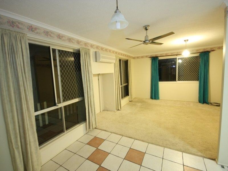 8 Onslow Street, Nerang QLD 4211