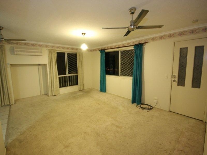 8 Onslow Street, Nerang QLD 4211