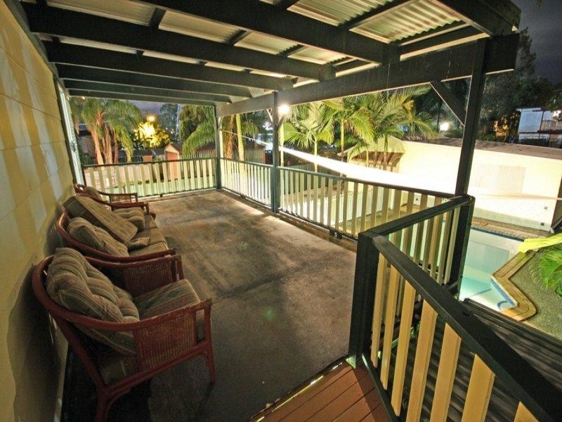 8 Onslow Street, Nerang QLD 4211