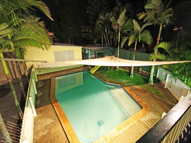 8 Onslow Street, Nerang QLD 4211