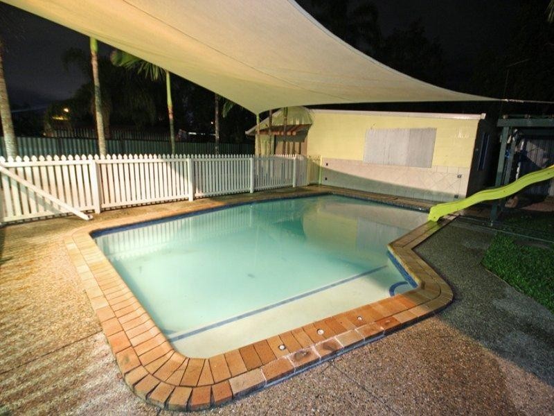 8 Onslow Street, Nerang QLD 4211