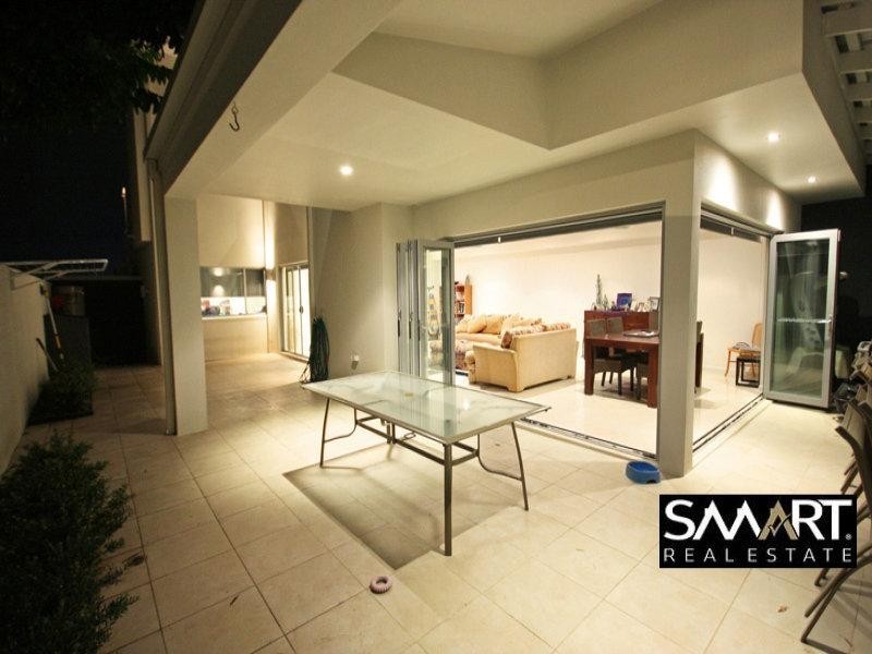 1011B Lakeview Terrace, Benowa QLD 4217