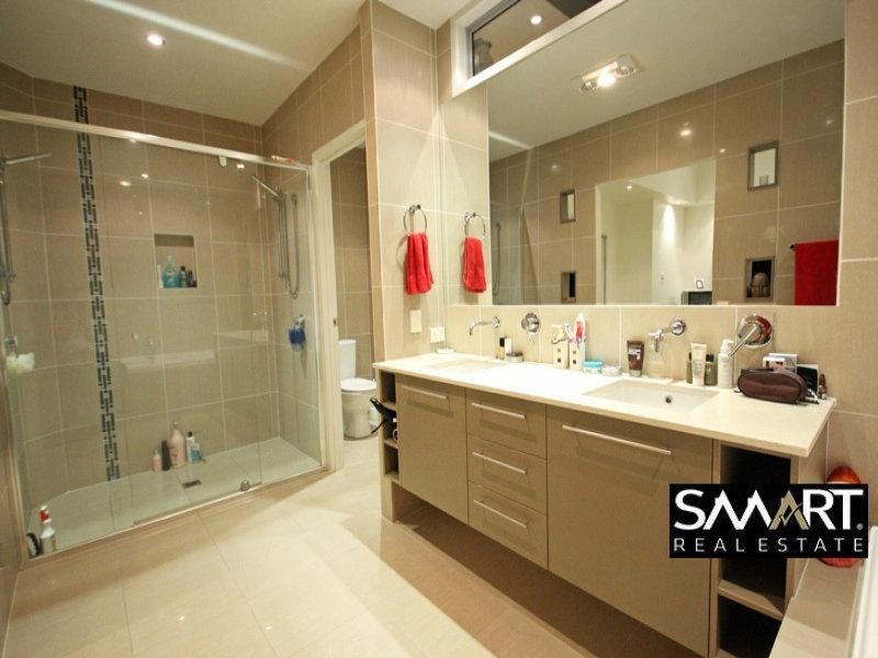 1011B Lakeview Terrace, Benowa QLD 4217