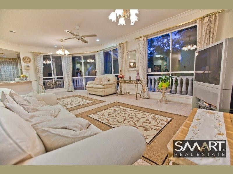 26 Federal Place, Robina QLD 4226