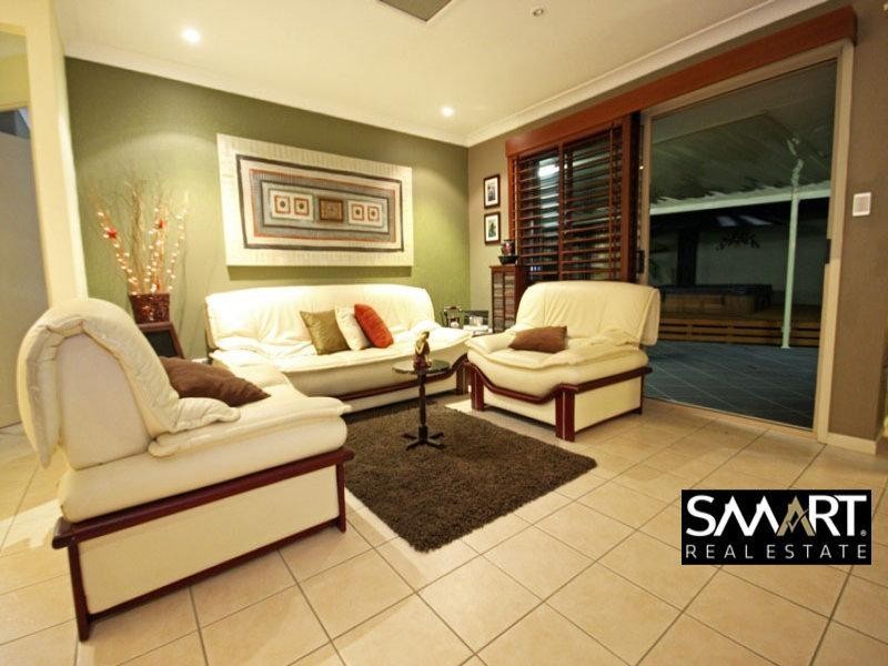 17 Laurel Oak Drive, Robina QLD 4226