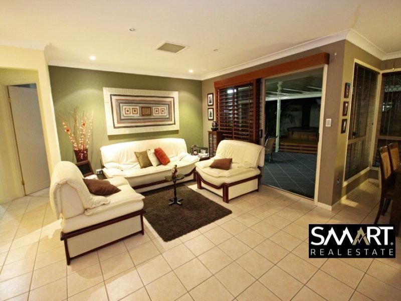 17 Laurel Oak Drive, Robina QLD 4226