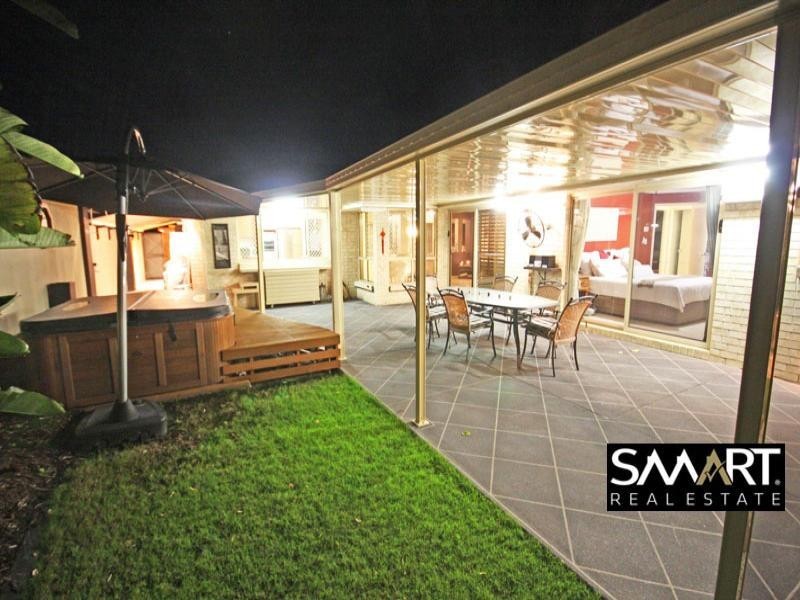 17 Laurel Oak Drive, Robina QLD 4226