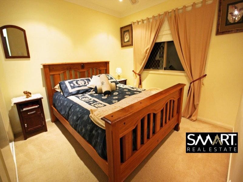 17 Laurel Oak Drive, Robina QLD 4226