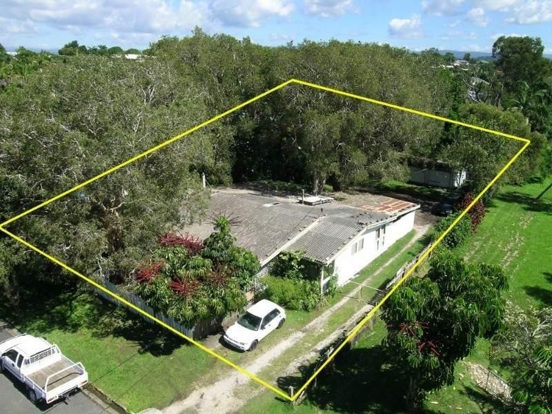 8 Echlin Street, Labrador QLD 4215