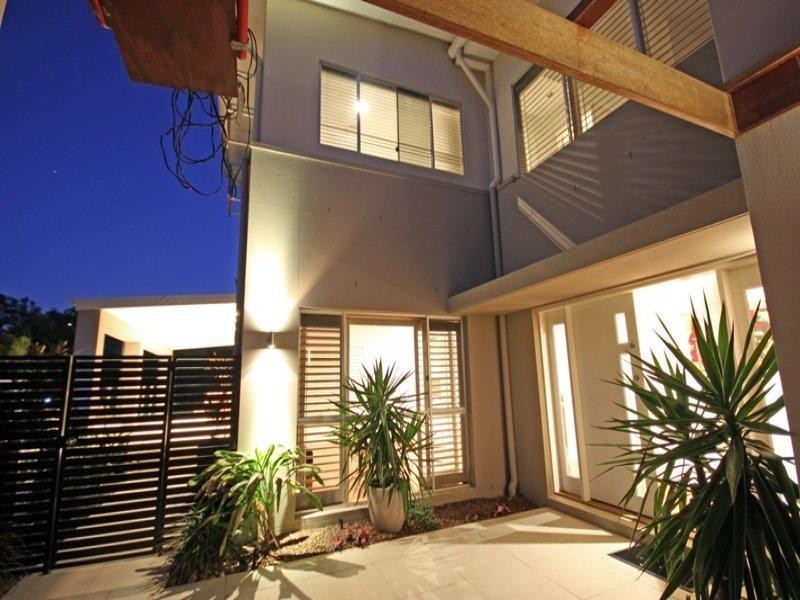 5020A Riverwood Grove, Benowa QLD 4217