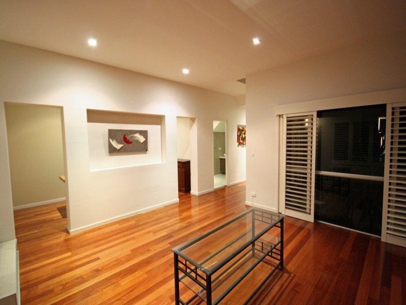 5020A Riverwood Grove, Benowa QLD 4217