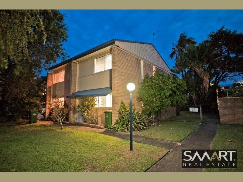 2/17 Illawong Street, Chevron Island QLD 4217