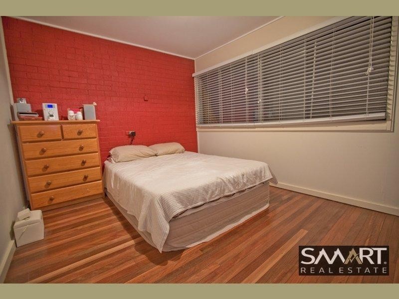 2/17 Illawong Street, Chevron Island QLD 4217