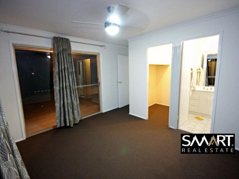 1 Highview Place, Parkwood QLD 4214