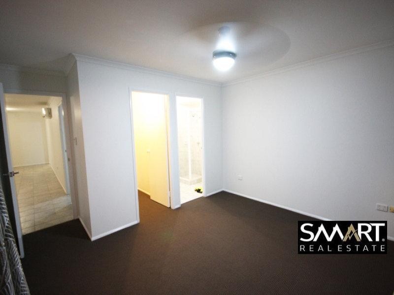 1 Highview Place, Parkwood QLD 4214