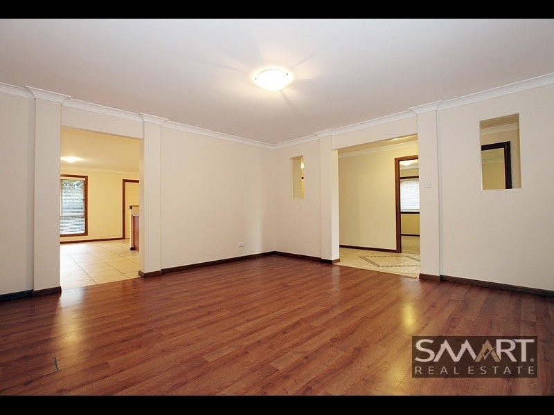 4 Watergum Parade, Molendinar QLD 4214