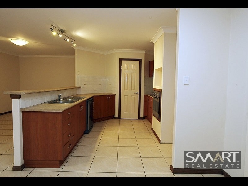 4 Watergum Parade, Molendinar QLD 4214