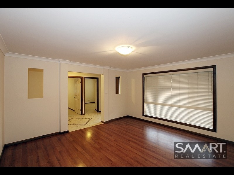 4 Watergum Parade, Molendinar QLD 4214