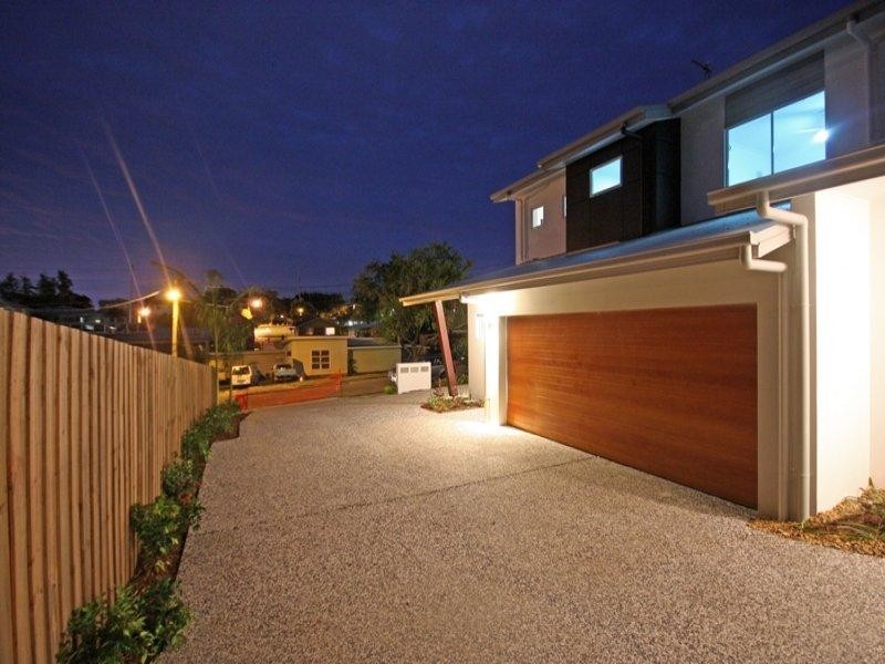2/84 Falconer Street, Southport QLD 4215