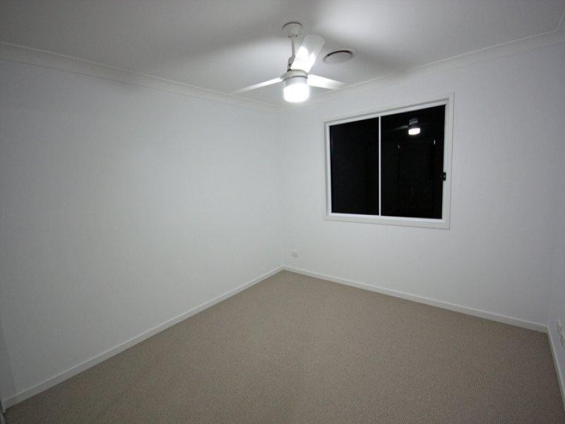 2/84 Falconer Street, Southport QLD 4215