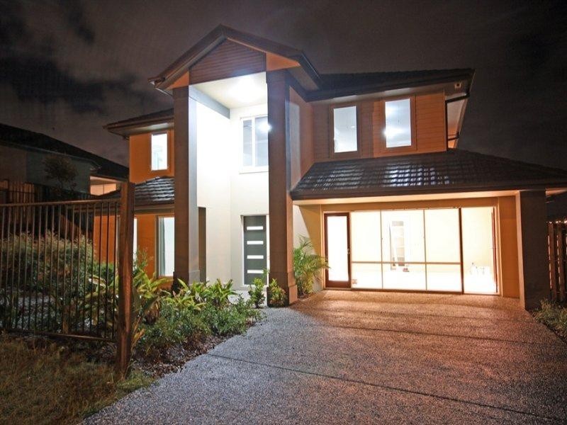 17 Buchanan Circuit, Oxenford QLD 4210