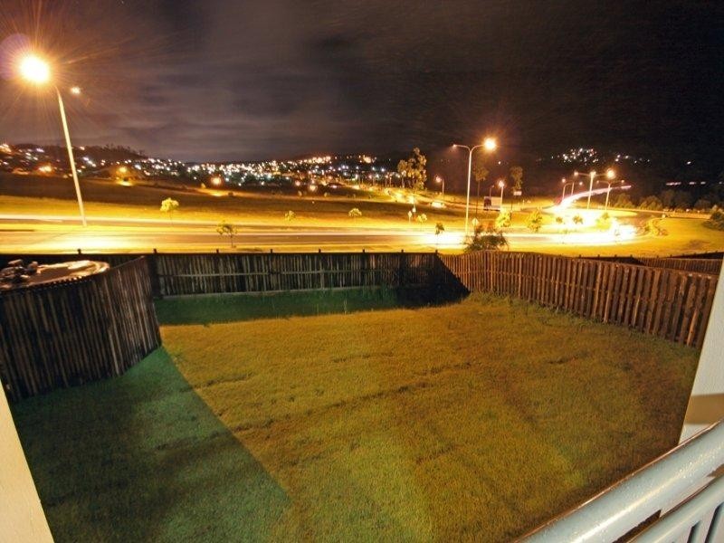 17 Buchanan Circuit, Oxenford QLD 4210