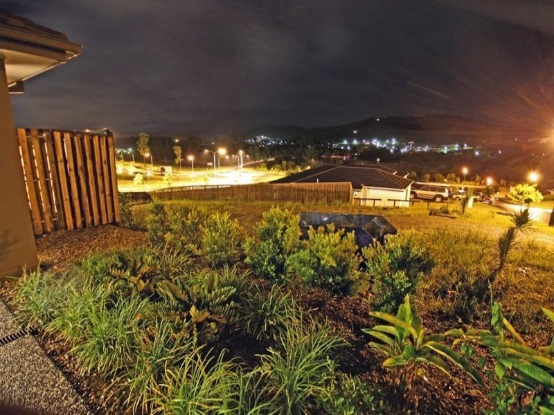 17 Buchanan Circuit, Oxenford QLD 4210