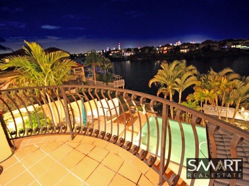 10 Bollard Circuit, Clear Island Waters QLD 4226