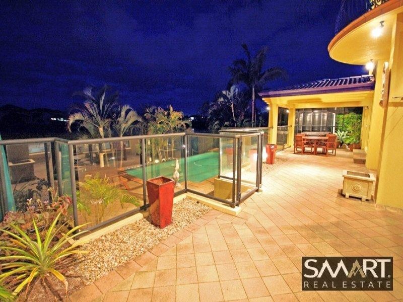 10 Bollard Circuit, Clear Island Waters QLD 4226