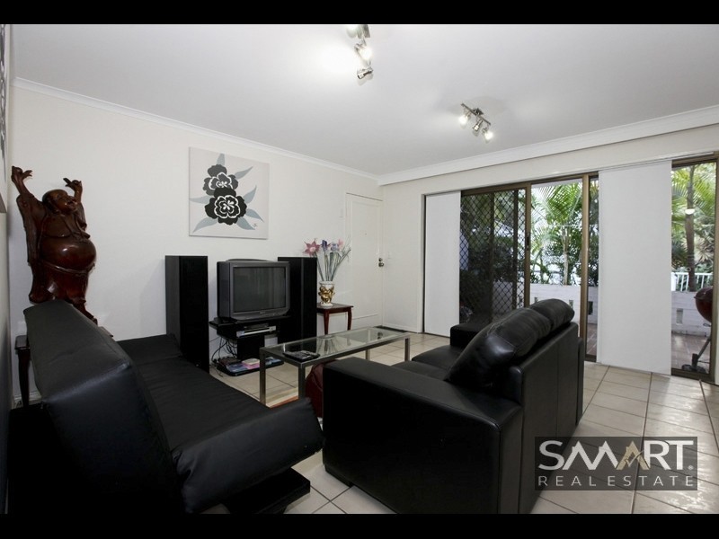 2/17 Riverview Parade, Surfers Paradise QLD 4217
