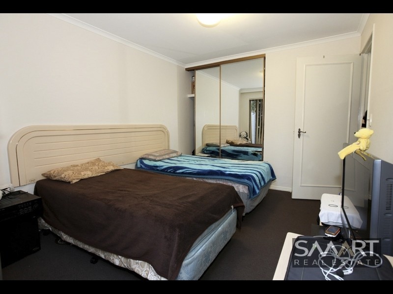 2/17 Riverview Parade, Surfers Paradise QLD 4217