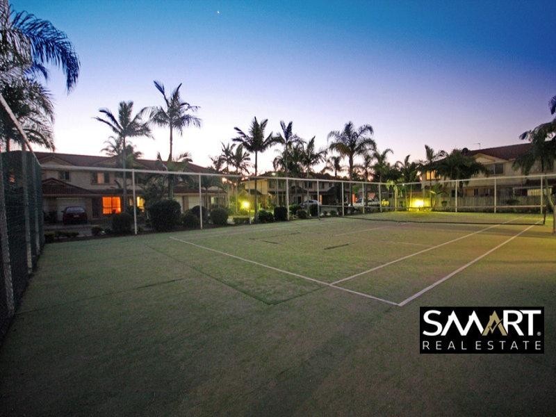 147/31 Usher Avenue, Labrador QLD 4215