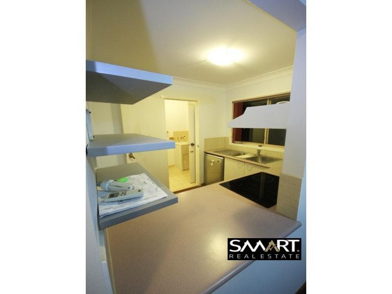 147/31 Usher Avenue, Labrador QLD 4215