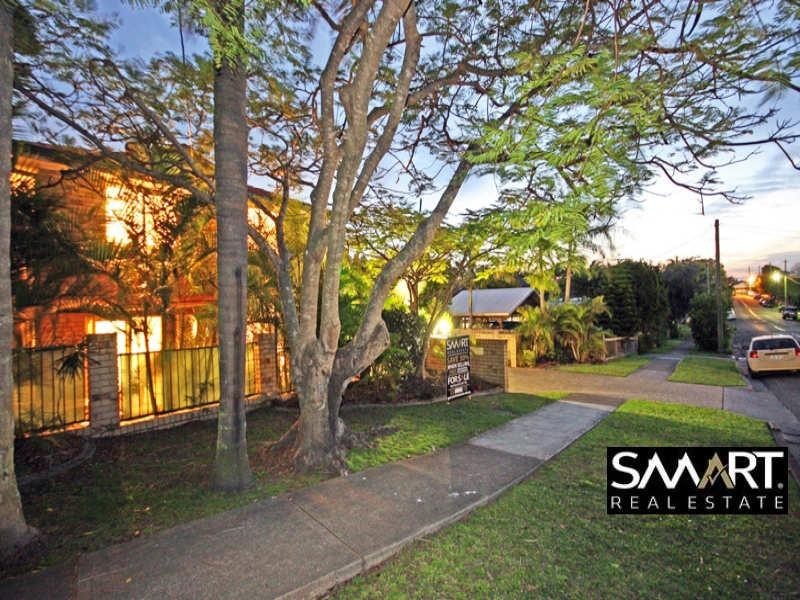 106 Pohlman Street, Southport QLD 4215