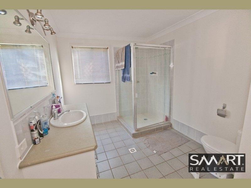 118 Wilson Street, Labrador QLD 4215