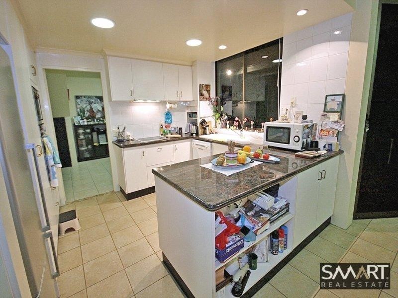 13 Beverley Crescent, Broadbeach Waters QLD 4218