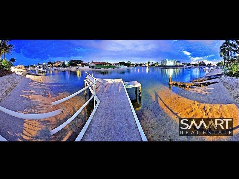 13 Beverley Crescent, Broadbeach Waters QLD 4218