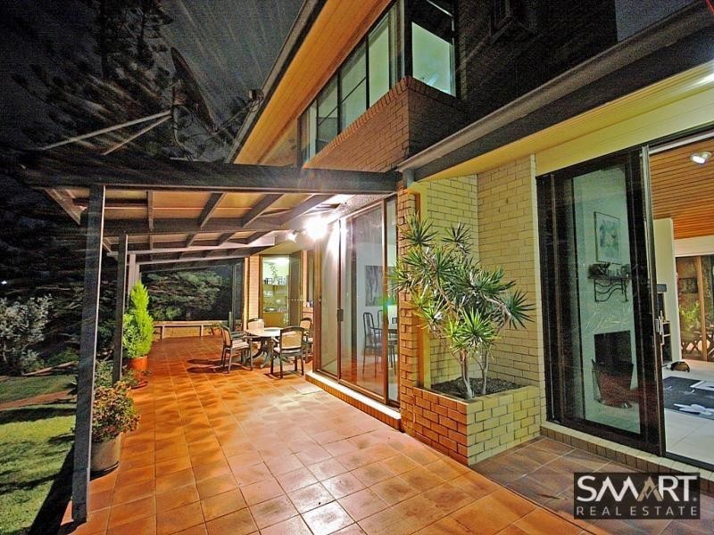 13 Beverley Crescent, Broadbeach Waters QLD 4218