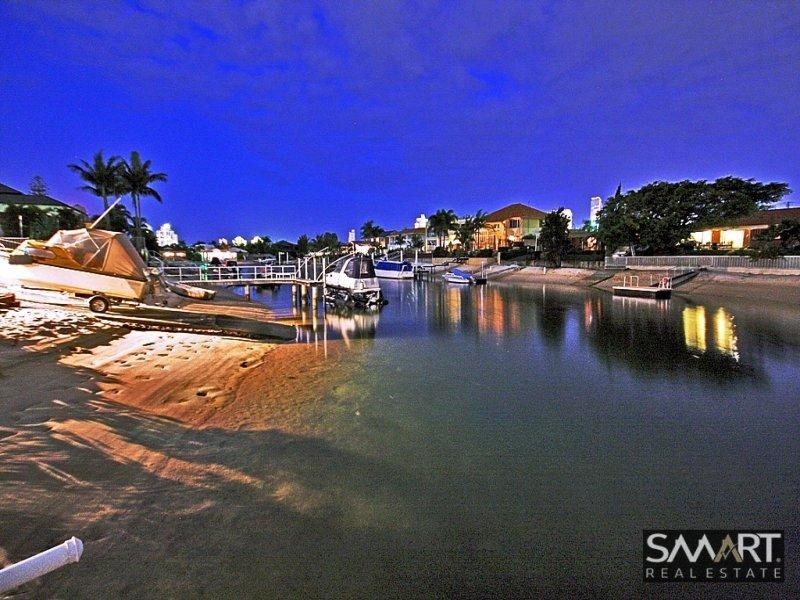 13 Beverley Crescent, Broadbeach Waters QLD 4218