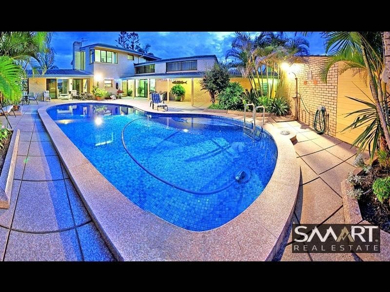 13 Beverley Crescent, Broadbeach Waters QLD 4218