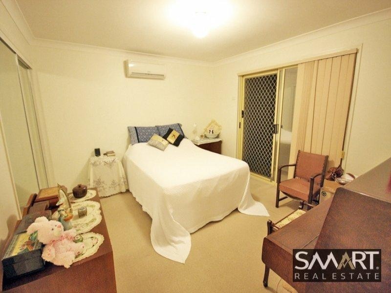 27 Marilyn Monroe Court, Parkwood QLD 4214