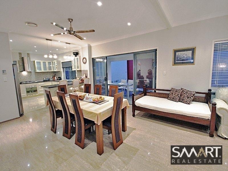 96 Compass Drive, Biggera Waters QLD 4216