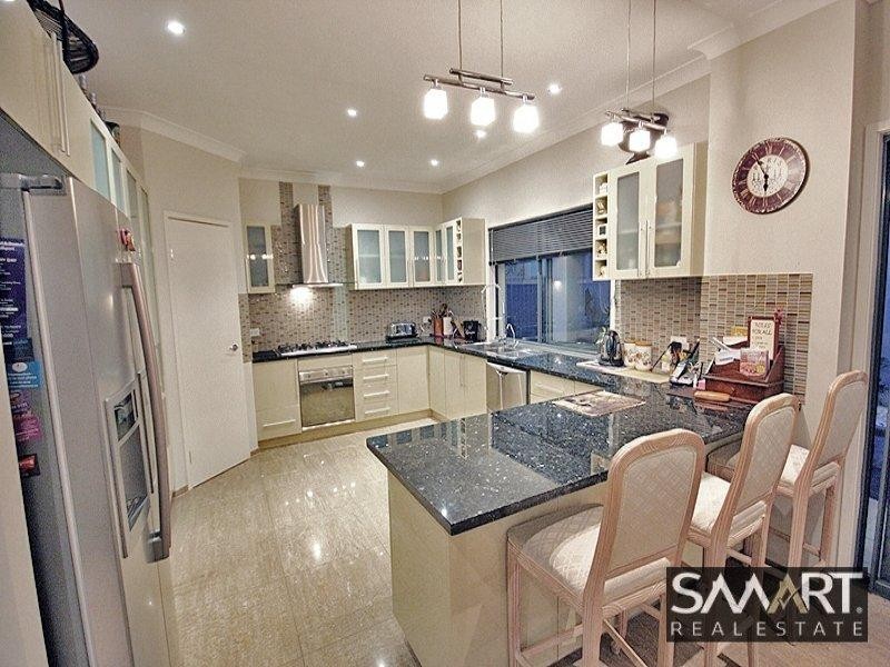 96 Compass Drive, Biggera Waters QLD 4216