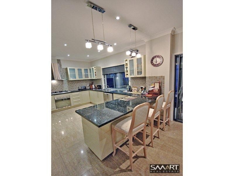 96 Compass Drive, Biggera Waters QLD 4216